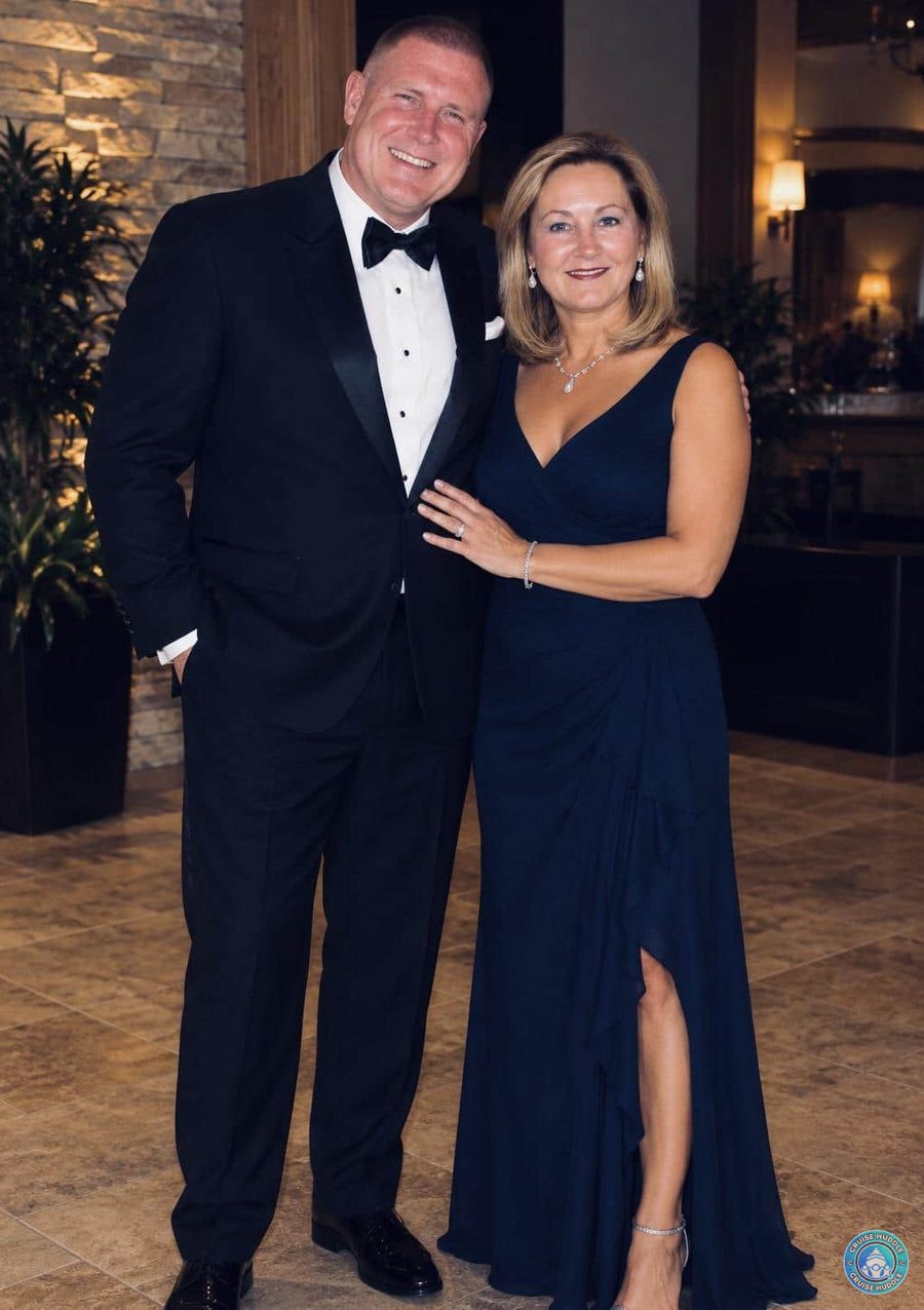 Norwegian Getaway couple looking for fun.