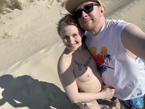 Couple looking for couples for hot times