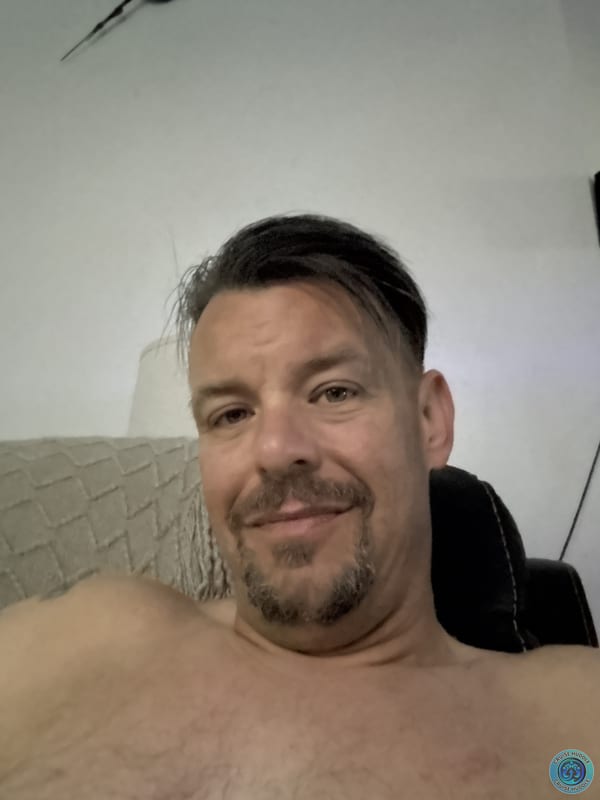 stud looking for fun girls and wild nights on Carnival Spirit