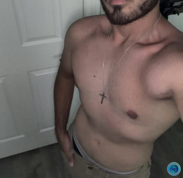 Sultry Solo Guy Seeks Sizzling Nights and Wild Times