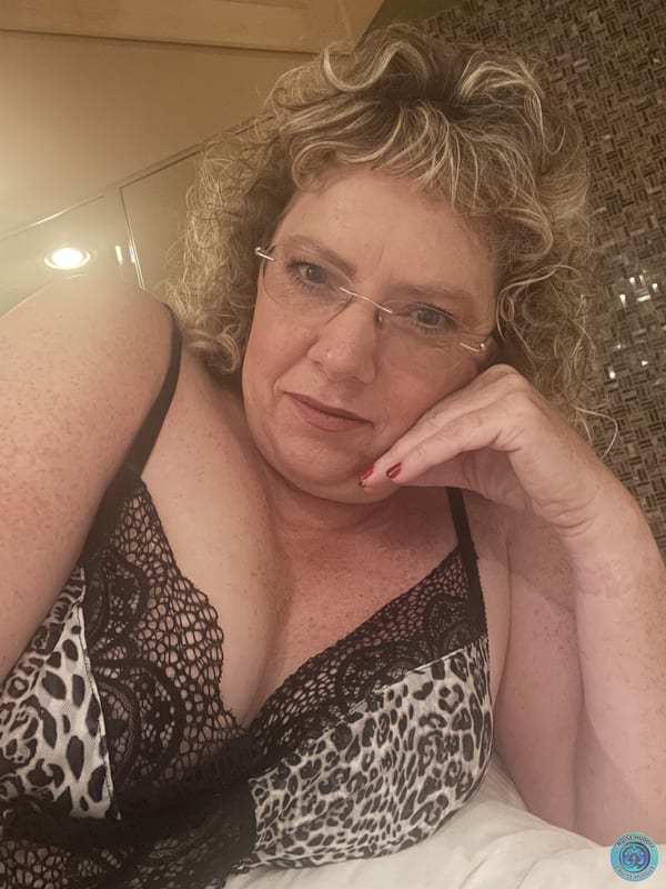 Looking for hot fun on the DL
