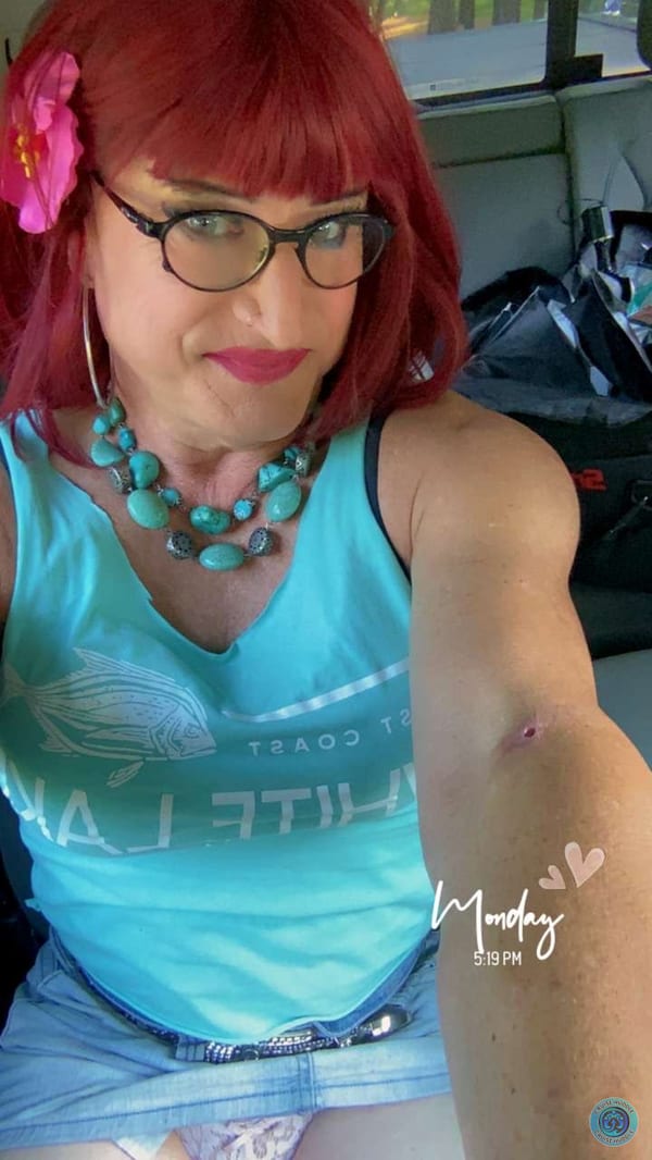 I'm a naughty crossdresser seeking a wild night of fun you'll never forget