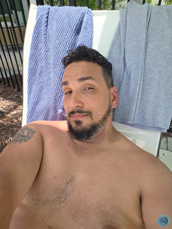 Looking to meet some single women or a couple to explore the ship with, and then eachother