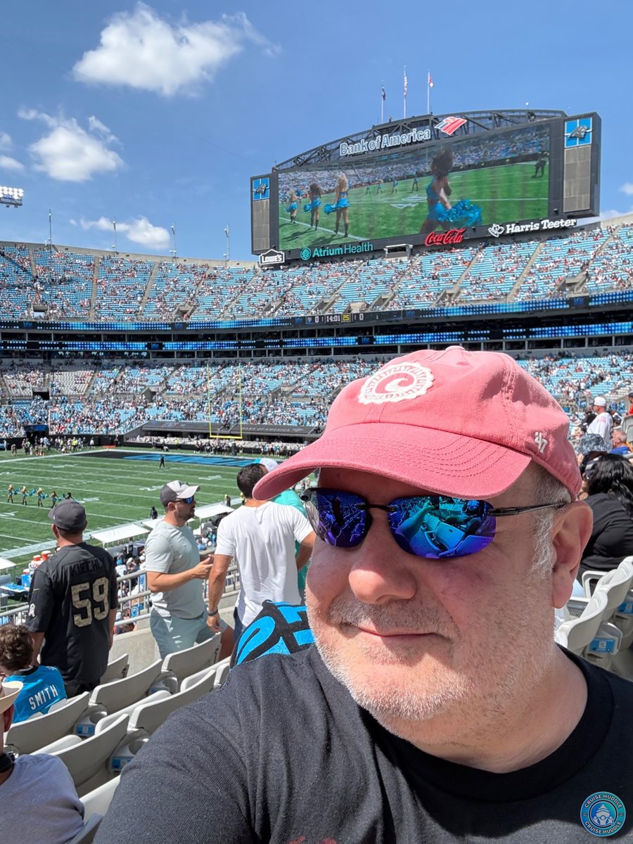 Single guy looking to meet for drinks, possibly more.