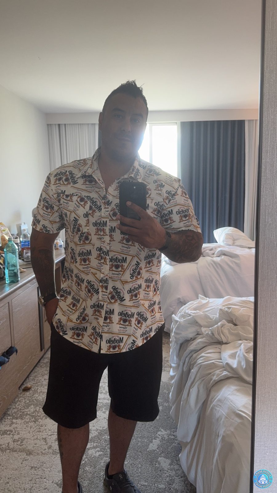 Looking for Female friends or couples